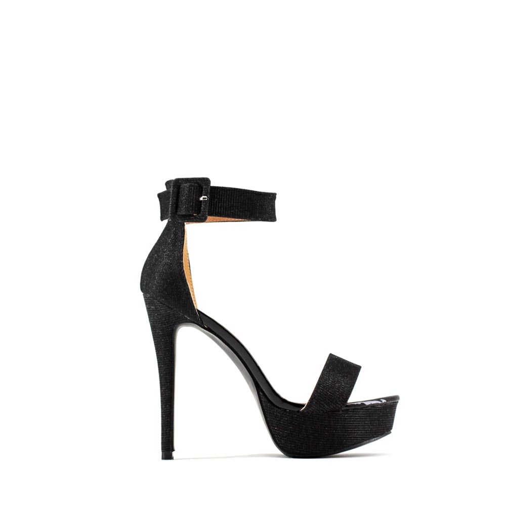 sandalia de tacón alto